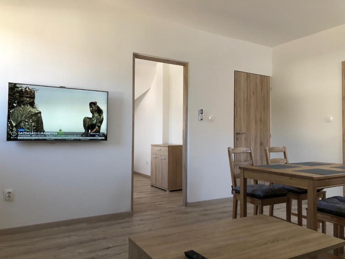 Pupos Apartman Szigliget Dış mekan fotoğraf