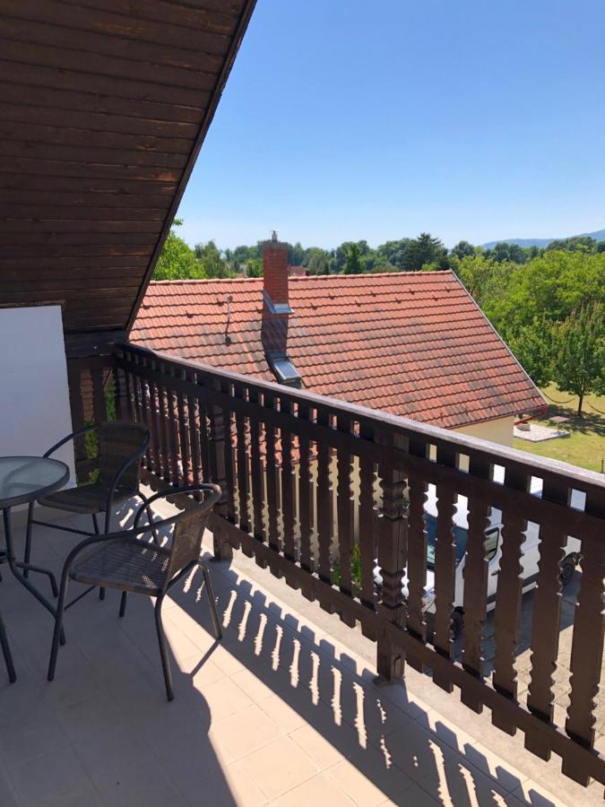 Pupos Apartman Szigliget Dış mekan fotoğraf