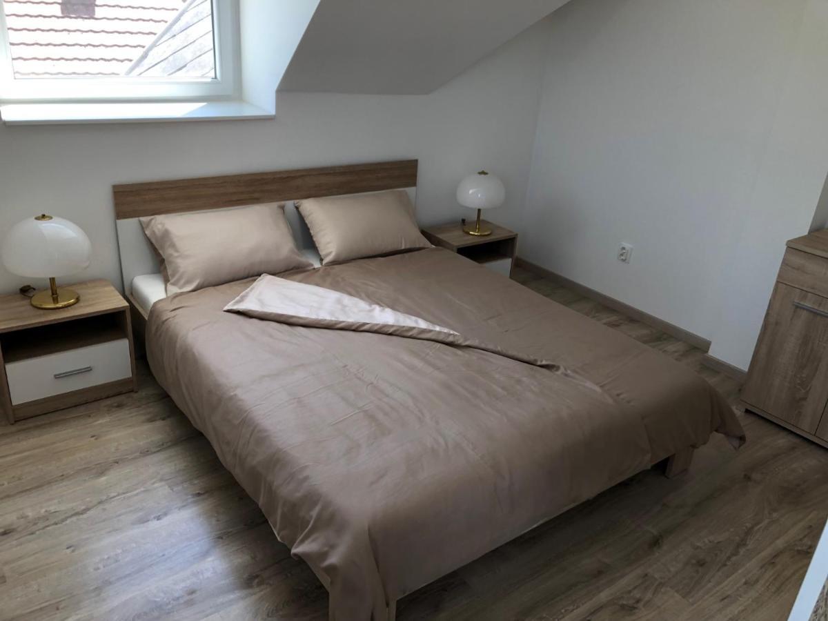Pupos Apartman Szigliget Dış mekan fotoğraf