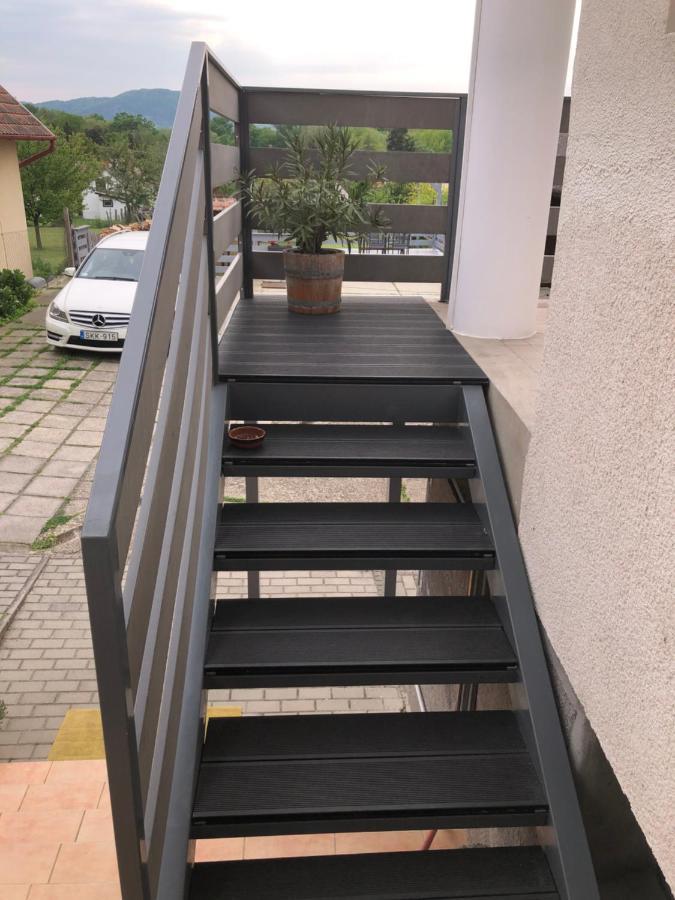 Pupos Apartman Szigliget Dış mekan fotoğraf